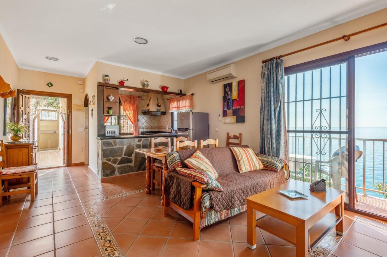 Holiday home Seaside Retreat: Nerja's Two-bedroom Oasis With Pool And Views Nerja